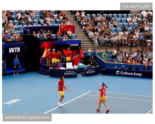 网球大师赛迎来新冠军 赛场激烈对决震撼全场